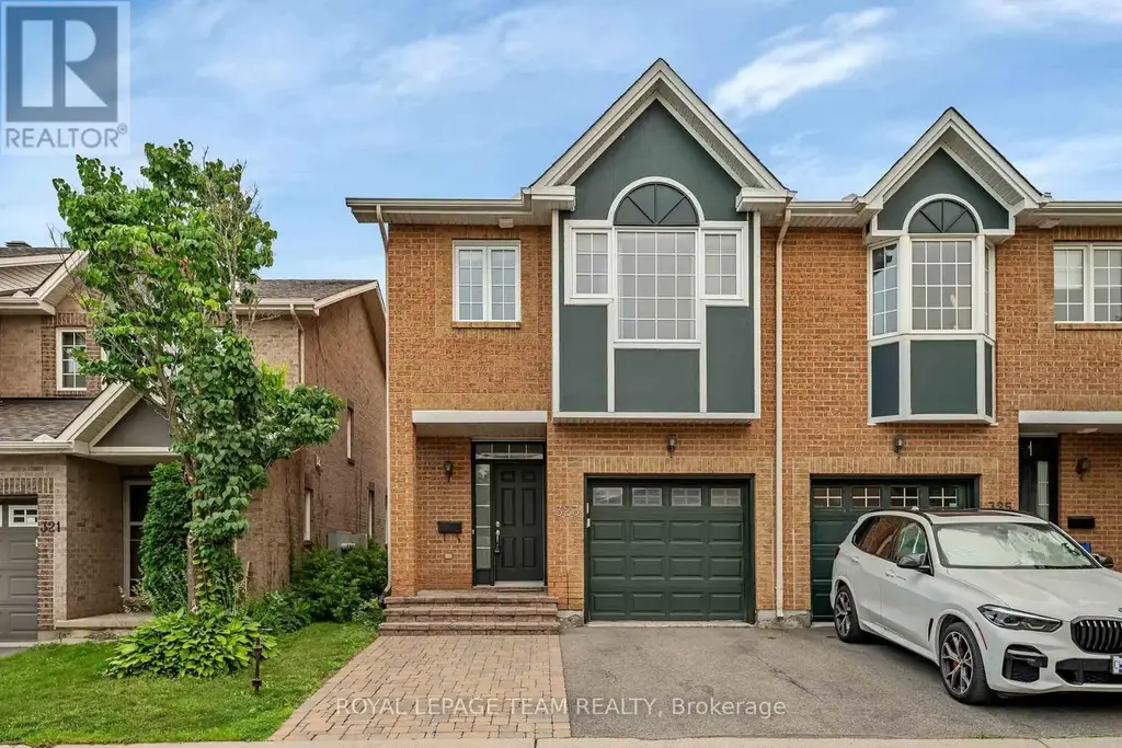323 Freedom Private, Ottawa